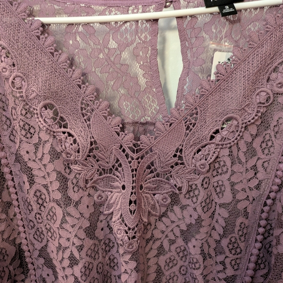 New with tags! Torrid Lace V-Neck Top in Purple - Picture 4 of 14
